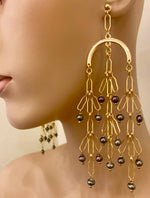Lizzy Earring