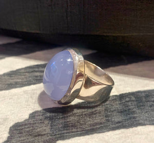 Chalcedon Ring